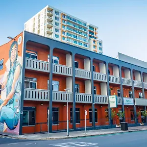  Hostal Yha