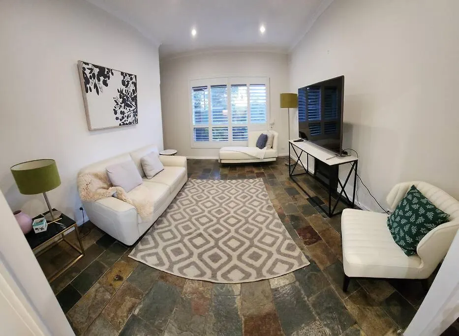 شقة Beautiful And Cozy Home أدليد